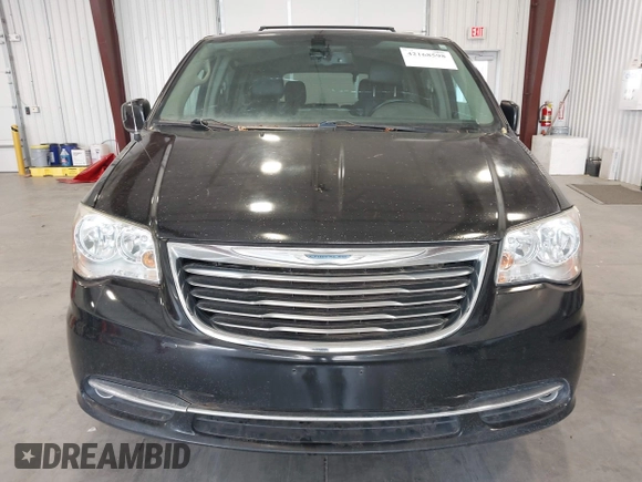 2015 Chrysler Town & Country Touring with VIN 2C4RC1BGXFR552294, listed as a IAAI auction lot 42168598 with 155,388 mi miles. Bid and sale history available at carsss.com. Image 12.