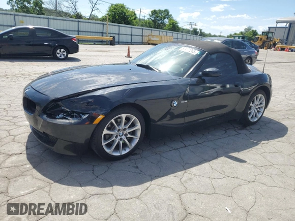 2007 BMW Z4 3.0i с VIN 4USBU33547LW70935, выставлен на аукционе Copart как лот 57492265 с пробегом 85 440 миль миль и Списание • Salvage title. История ставок и продаж доступна на DreamBid. Изображение 1.
