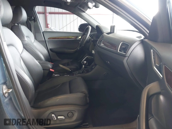 2016 Audi Q3 Prestige z VIN WA1GFCFS8GR020973, wystawiony jako IAAI lot #41923494 z przebiegiem 184 467 mil mil oraz . Historia ofert i sprzedaży dostępna na DreamBid. Obrazek 5.