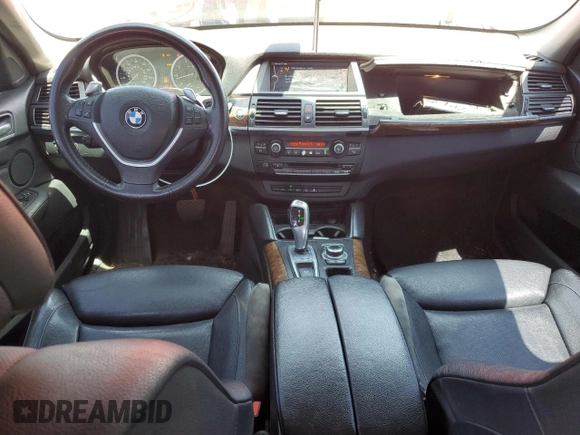 2011 BMW X6 50i z VIN 5UXFG8C5XBLZ96175, wystawiony jako Copart lot #60366405 z przebiegiem 229 373 mil mil oraz Nie do naprawy • Non repairable. Historia ofert i sprzedaży dostępna na DreamBid. Obrazek 8.