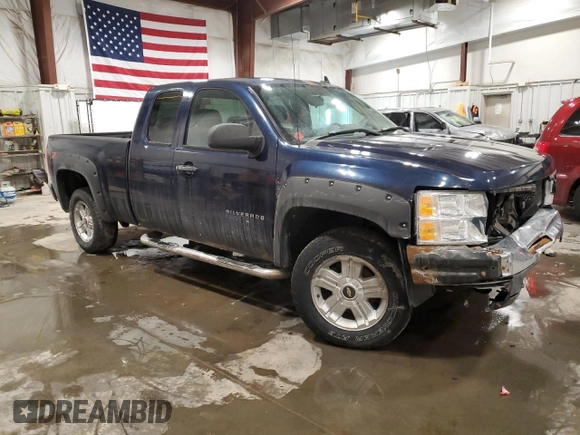 2010 Chevrolet Silverado 1500 LT with VIN 1GCSKSE39AZ163289, listed as a Copart auction lot 45321455 with 160,999 mi miles and Non Repairable. Bid and sale history available at DreamBid. Image 4.