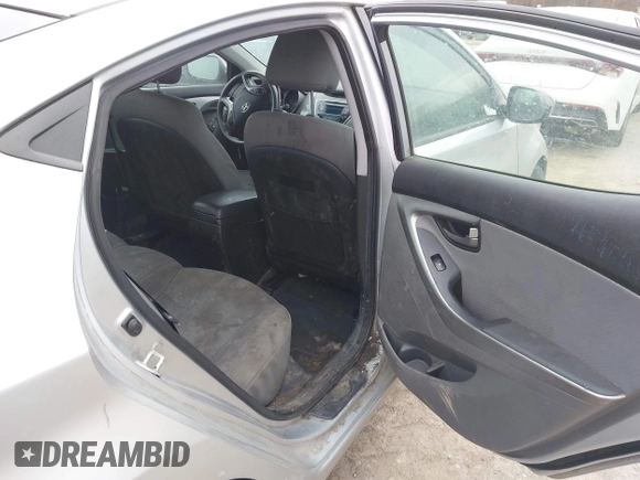 2013 Hyundai Elantra GLS z VIN 5NPDH4AE8DH274678, wystawiony jako IAAI lot #42038774 z przebiegiem 171 504 mil mil oraz . Historia ofert i sprzedaży dostępna na DreamBid. Obrazek 8.