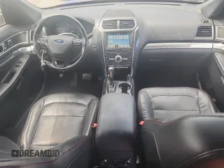 2017 Ford Explorer Sport z VIN 1FM5K8GT6HGD16306, wystawiony jako Copart lot #62382925 z przebiegiem 134 199 mil mil oraz Szkoda całkowita • Salvage title. Historia ofert i sprzedaży dostępna na DreamBid. Obrazek 8.