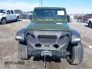2021 Jeep Wrangler 80th Anniversary with VIN 1C4HJXAG4MW647038, listed as a IAAI auction lot 41580575 with 19,051 mi miles and . Bid and sale history available at DreamBid. Image 6.