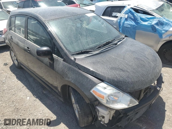 2011 Nissan Versa S z VIN 3N1BC1CP5BL376510, wystawiony jako Copart lot #54111255 z przebiegiem 189 500 mil mil oraz Szkoda całkowita • Salvage title. Historia ofert i sprzedaży dostępna na DreamBid. Obrazek 4.