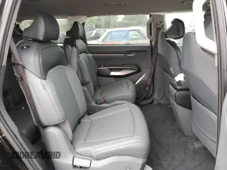 2024 Kia EV9 Light Long Range z VIN KNDAB5S19R6020257, wystawiony jako Copart lot #69484264 z przebiegiem 1741 mil mil oraz Szkody całkowita. Historia ofert i sprzedaży dostępna na DreamBid. Obrazek 11.
