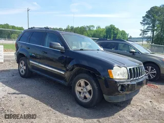 2006 Jeep Grand Cherokee Limited with VIN 1J4HR58296C114768, listed as a IAAI auction lot 42080086 with 193,446 mi miles. Bid and sale history available at carsss.com. Image 1.
