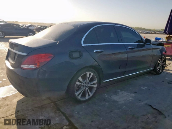 2018 Mercedes-Benz C 300 with VIN 55SWF4KB6JU272651, listed as a Copart auction lot 52939055 with 182,929 mi miles and Clean title. Bid and sale history available at DreamBid. Image 3.