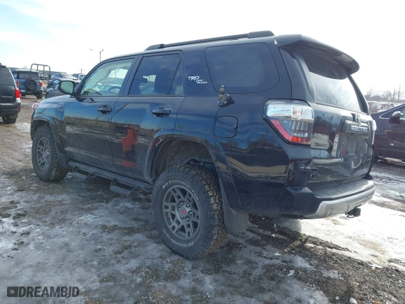 2019 Toyota 4Runner SR5 with VIN JTEBU5JR8K5735284, listed as a IAAI auction lot 41441632 with 32,402 mi miles. Bid and sale history available at carsss.com. Image 3.