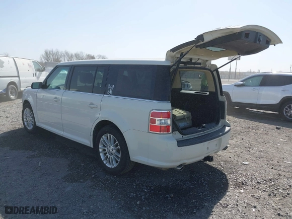 2014 Ford Flex SEL with VIN 2FMGK5C88EBD09532, listed as a IAAI auction lot 41834235 with 207,230 mi miles. Bid and sale history available at carsss.com. Image 3.