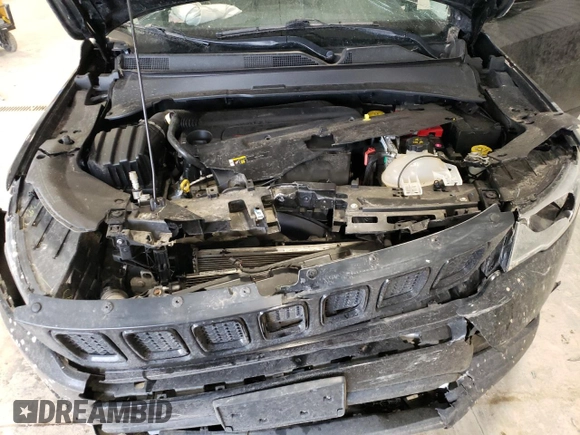 2020 Jeep Compass Latitude z VIN 3C4NJDBB0LT100664, wystawiony jako Copart lot #47980585 z przebiegiem 78 548 mil mil oraz Szkoda całkowita • Salvage title. Historia ofert i sprzedaży dostępna na DreamBid. Obrazek 12.