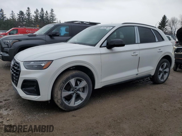 2024 Audi Q5 Komfort with VIN WA1AAAFY4R2124076, listed as a Copart auction lot 84029874 with 66 mi miles and Non Repairable. Bid and sale history available at carsss.com. Image 1.