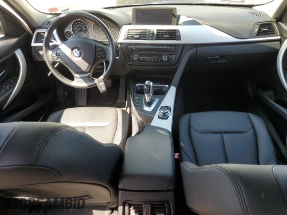 2013 BMW 3 Series 320i xDrive with VIN WBA3C3C5XDF981516, listed as a Copart auction lot 70214014 with 104,977 mi miles and Non repairable. Bid and sale history available at DreamBid. Image 8.