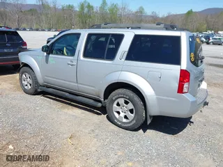 2011 Nissan Pathfinder SV with VIN 5N1AR1NN1BC626741, listed as a IAAI auction lot 41957479 with 204,128 mi miles. Bid and sale history available at carsss.com. Image 3.
