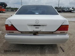 1995 Mercedes-Benz S 320 z VIN WDBGA33E2SA203147, wystawiony jako Copart lot #59230025 z przebiegiem 239 139 mil mil oraz Tytuł czysty. Historia ofert i sprzedaży dostępna na DreamBid. Obrazek 6.
