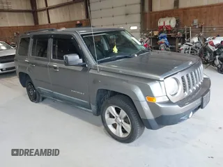 2011 Jeep Patriot Latitude z VIN 1J4NF1GB1BD223588, wystawiony jako IAAI lot #42104762 z przebiegiem 140 047 mil mil oraz . Historia ofert i sprzedaży dostępna na DreamBid. Obrazek 1.