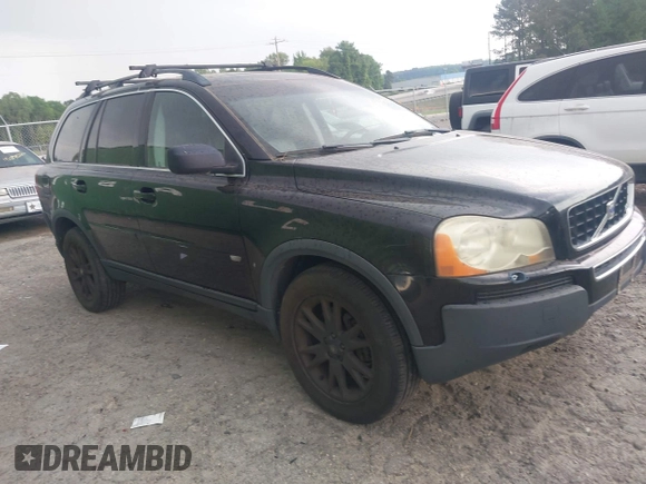 2006 Volvo XC90 4.4L V8 with VIN YV4CZ852561225879, listed as a IAAI auction lot 42090210 with 211,081 mi miles. Bid and sale history available at carsss.com. Image 1.