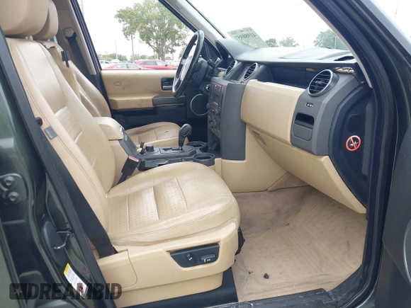 2007 Land Rover LR3 SE z VIN SALAE25417A423857, wystawiony jako IAAI lot #41988957 z przebiegiem 126 650 mil mil oraz . Historia ofert i sprzedaży dostępna na DreamBid. Obrazek 5.