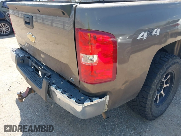 2013 Chevrolet Silverado 1500 LS with VIN 3GCPKREA2DG208400, listed as a IAAI auction lot 41874892 with 120,462 mi miles and . Bid and sale history available at DreamBid. Image 18.