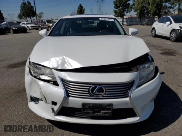 2013 Lexus ES 4dr Sdn with VIN JTHBK1GG1D2017331, listed as a Copart auction lot 52831325 with 93,906 mi miles and Salvage Title. Bid and sale history available at carsss.com. Image 5.