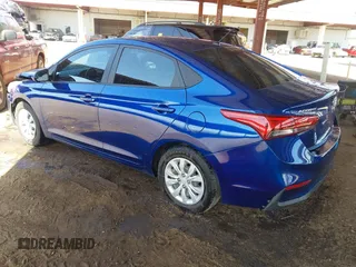 2021 Hyundai Accent SE z VIN 3KPC24A66ME130508, wystawiony jako IAAI lot #42269208 z przebiegiem 84 687 mil mil oraz . Historia ofert i sprzedaży dostępna na DreamBid. Obrazek 3.