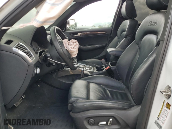 2014 Audi SQ5 Premium Plus z VIN WA1CGAFP6EA112249, wystawiony jako Copart lot #56583755 z przebiegiem 120 674 mil mil oraz Szkoda całkowita • Salvage title. Historia ofert i sprzedaży dostępna na DreamBid. Obrazek 7.