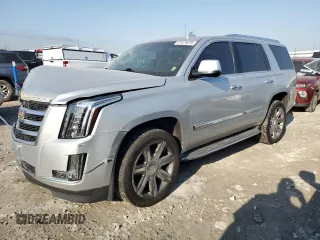 2016 Cadillac Escalade Luxury Collection z VIN 1GYS4BKJ3GR119546, wystawiony jako Copart lot #47471075 z przebiegiem 94 715 mil mil oraz Szkody całkowita. Historia ofert i sprzedaży dostępna na DreamBid. Obrazek 1.