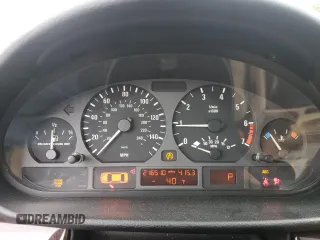 2000 BMW 3 Series 323i with VIN WBAAM3347YCA92579, listed as a Copart auction lot 60823235 with 216,510 mi miles and Salvage title. Bid and sale history available at DreamBid. Image 9.