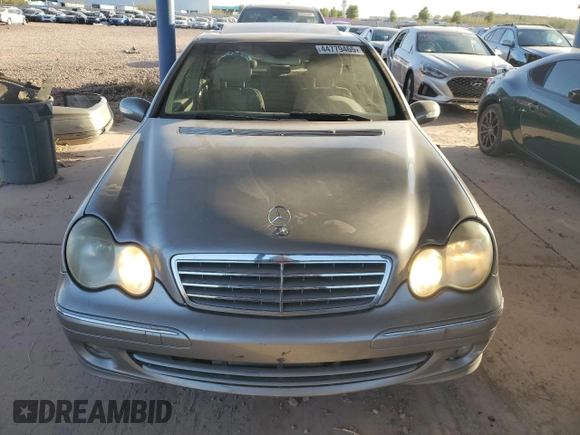 2006 Mercedes-Benz C 280 Luxury with VIN WDBRF54H76A822296, listed as a Copart auction lot 44779465 with 212,600 mi miles and Salvage Title. Bid and sale history available at DreamBid. Image 5.