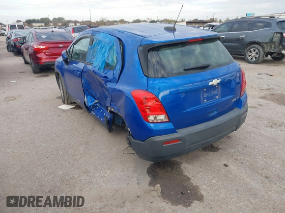 2015 Chevrolet Trax LS with VIN KL7CJKSB8FB179600, listed as a IAAI auction lot 41139637 with 62,814 mi miles. Bid and sale history available at carsss.com. Image 3.
