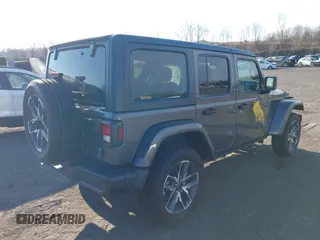 2024 Jeep Wrangler Willys z VIN 1C4RJXN60RW293872, wystawiony jako IAAI lot #41908133 z przebiegiem 850 mil mil oraz . Historia ofert i sprzedaży dostępna na DreamBid. Obrazek 4.