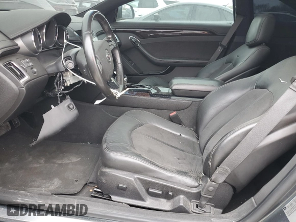 2012 Cadillac CTS-V z VIN 1G6DV1EP3C0130392, wystawiony jako Copart lot #52938365 z przebiegiem 70 038 mil mil oraz Szkoda całkowita • Salvage title. Historia ofert i sprzedaży dostępna na DreamBid. Obrazek 7.