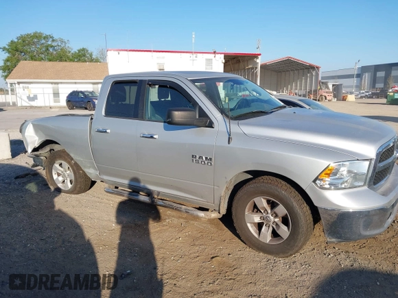 2018 Ram 1500 SLT z VIN 1C6RR6GG2JS119281, wystawiony jako IAAI lot #41897492 z przebiegiem 242 877 mil mil oraz . Historia ofert i sprzedaży dostępna na DreamBid. Obrazek 13.