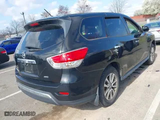 2014 Nissan Pathfinder S with VIN 5N1AR2MM7EC723543, listed as a IAAI auction lot 42014713 with 145,617 mi miles. Bid and sale history available at carsss.com. Image 4.