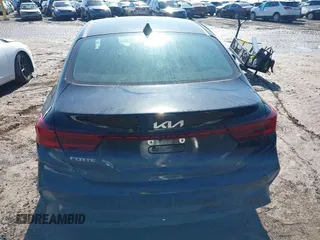 2024 Kia Forte LX with VIN 3KPF24AD5RE826859, listed as a IAAI auction lot 41619885 with 5,007 mi miles. Bid and sale history available at carsss.com. Image 16.