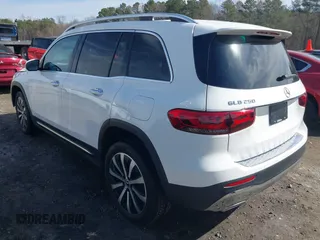 2020 Mercedes-Benz GLB 250 z VIN WDC4M4GB0LW010866, wystawiony jako IAAI lot #41720732 z przebiegiem 6 515 mil mil oraz . Historia ofert i sprzedaży dostępna na DreamBid. Obrazek 3.