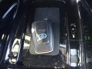 2017 Toyota Prius Plus z VIN JTDKARFP5H3054435, wystawiony jako IAAI lot #42316988 z przebiegiem 82 036 mil mil oraz . Historia ofert i sprzedaży dostępna na DreamBid. Obrazek 11.