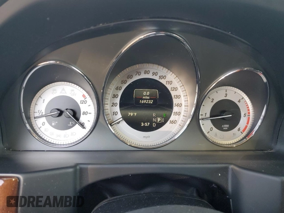 2014 Mercedes-Benz GLK 250 with VIN WDCGG0EBXEG325235, listed as a Copart auction lot 54073625 with 169,232 mi miles and Clean Title. Bid and sale history available at DreamBid. Image 9.