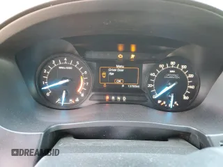 2019 Ford Police Interceptor Utility z VIN 1FM5K8AR7KGA28735, wystawiony jako Copart lot #48249505 z przebiegiem 137 809 mil mil oraz Szkoda całkowita • Salvage title. Historia ofert i sprzedaży dostępna na DreamBid. Obrazek 9.