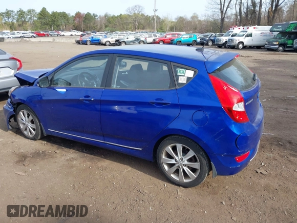 2013 Hyundai Accent SE z VIN KMHCU5AE7DU085650, wystawiony jako IAAI lot #42082694 z przebiegiem 115 506 mil mil oraz . Historia ofert i sprzedaży dostępna na DreamBid. Obrazek 14.
