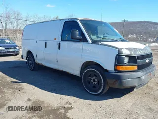 2005 Chevrolet Express Cargo with VIN 1GCFG15X251245840, listed as a IAAI auction lot 41627132 with 253,229 mi miles and . Bid and sale history available at DreamBid. Image 1.