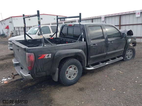 2007 Chevrolet Colorado LT w/1LT with VIN 1GCDT13E878223999, listed as a IAAI auction lot 41466242 with 175,320 mi miles. Bid and sale history available at carsss.com. Image 4.