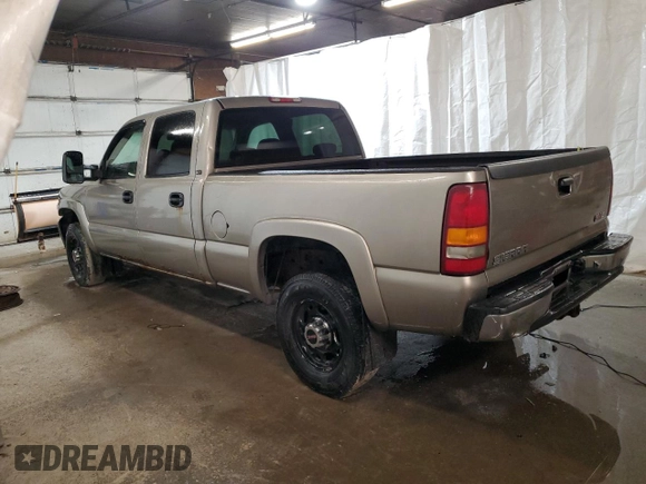 2002 GMC Sierra 1500HD SLE z VIN 1GTGK13U22F240809, wystawiony jako Copart lot #78621474 z przebiegiem 201 346 mil mil oraz Szkody całkowita. Historia ofert i sprzedaży dostępna na DreamBid. Obrazek 2.
