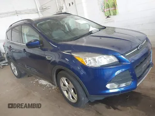 2014 Ford Escape SE with VIN 1FMCU0GX2EUB60350, listed as a IAAI auction lot 42159803 with 109,601 mi miles. Bid and sale history available at carsss.com. Image 1.