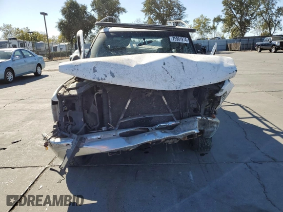 2000 Chevrolet Silverado 1500 with VIN 2GCEC19V6Y1388207, listed as a Copart auction lot 75901974 with Not Provided miles and Salvage Title. Bid and sale history available at DreamBid. Image 5.
