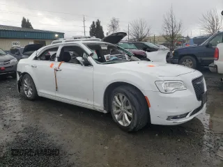 2018 Chrysler 300 Limited z VIN 2C3CCAKG2JH264892, wystawiony jako Copart lot #42247335 z przebiegiem Nie podano mil oraz Szkoda całkowita • Salvage title. Historia ofert i sprzedaży dostępna na DreamBid. Obrazek 4.