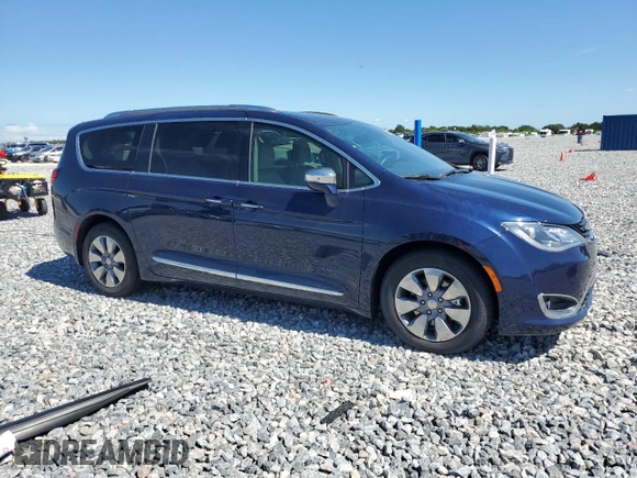 2018 Chrysler Pacifica Hybrid Limited with VIN 2C4RC1N72JR236537, listed as a Copart auction lot 66148025 with 69,351 mi miles and Clean title. Bid and sale history available at DreamBid. Image 4.