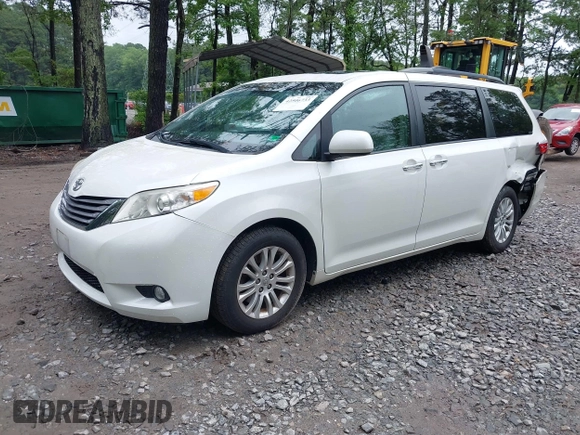 2016 Toyota Sienna XLE with VIN 5TDYK3DC9GS756582, listed as a IAAI auction lot 42506733 with 155,678 mi miles and . Bid and sale history available at DreamBid. Image 17.
