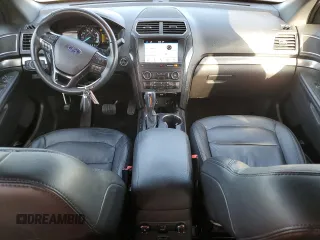 2018 Ford Explorer XLT with VIN 1FM5K8D89JGB05218, listed as a Copart auction lot 49949485 with 86,223 mi miles and Clean Title. Bid and sale history available at carsss.com. Image 8.
