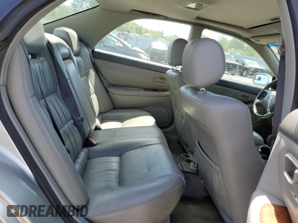 2000 Lexus ES 300 with VIN JT8BF28G0Y0255147, listed as a Copart auction lot 61464825 with 144,601 mi miles and Clean title. Bid and sale history available at DreamBid. Image 10.